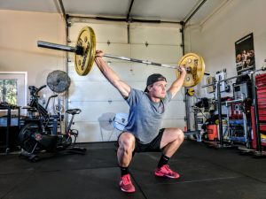 man wieghtlifting
