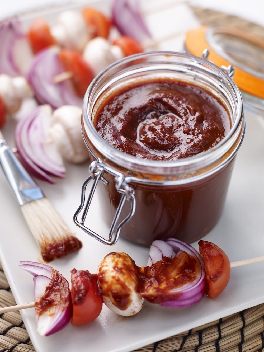 Recipe for homemade vegan BBQ sauce