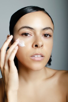 5 top sustainable anti-aging creams